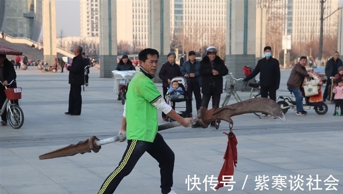 博物馆|再遇菏泽大刀传人,3岁习武,160斤状元大刀如臂使指