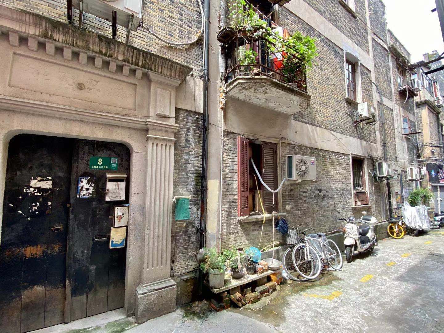 干部|聚焦高福里旧改征收③丨有的居民真动迁了又迟疑？一家门两代居委干部最懂经