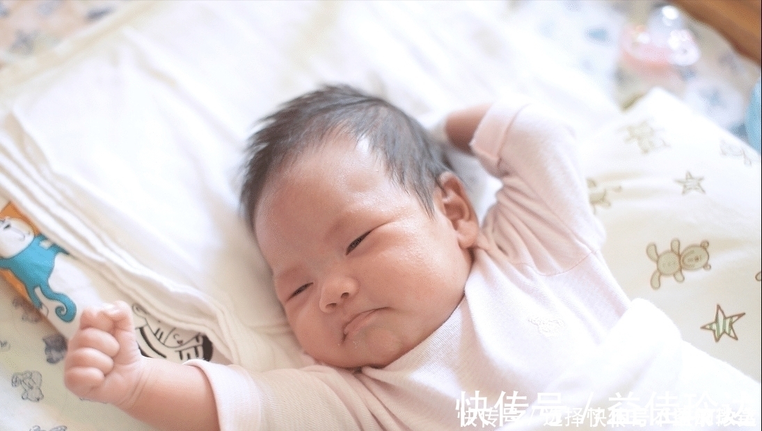 爸妈|宝宝憋气使劲、手脚乱蹬是啥原因?新手爸妈要了解,附养护建议