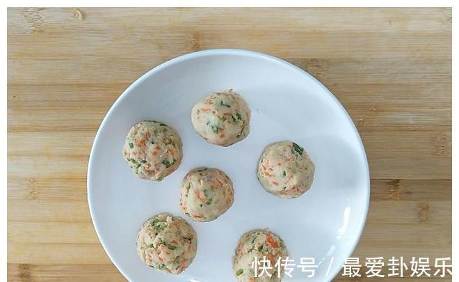 做法|土豆饼的简单做法，学会了再也不用买早餐了，咬一口满嘴留香