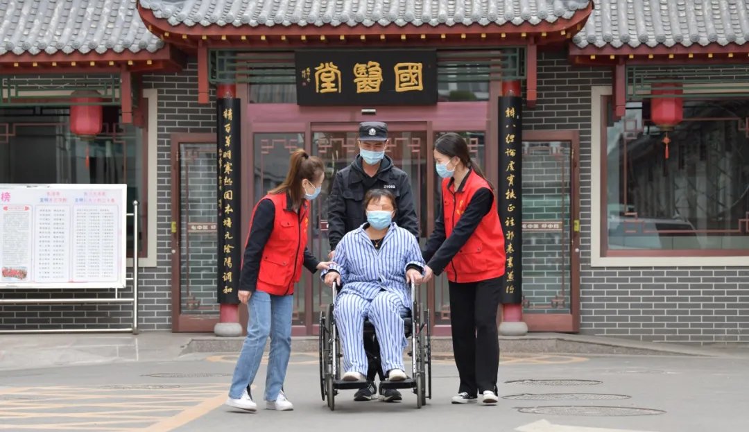 北京中医药大学|郭晋斌院长：挖掘厚植中医文化底蕴 擦亮“长治中研”名片｜建党百年·医界丰碑