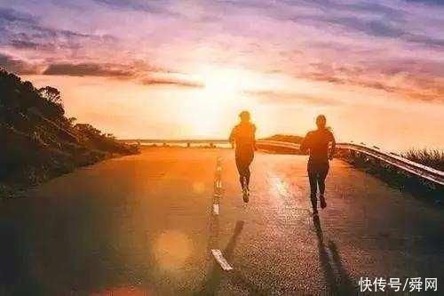 小米粥|健脾胃 养身心 记秘诀,养脾消暑身心兼顾,谨防“情绪中暑”