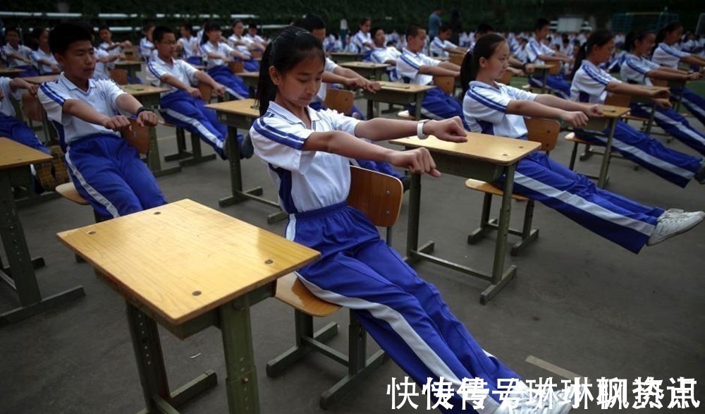 孩子|14岁男孩身高185,父母为此感到苦恼,为何男生一米八更受欢迎