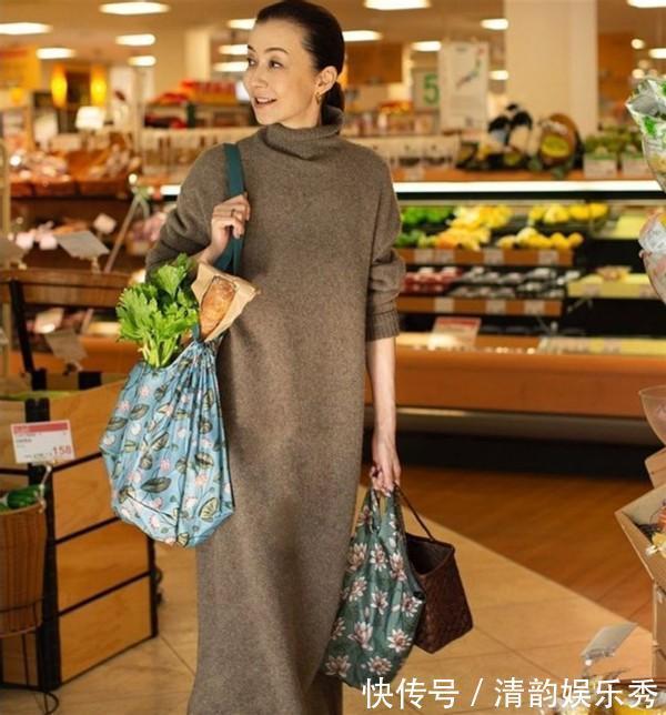 半身裙 看看日本主妇的穿搭,你会明白:50岁也可以优雅精致