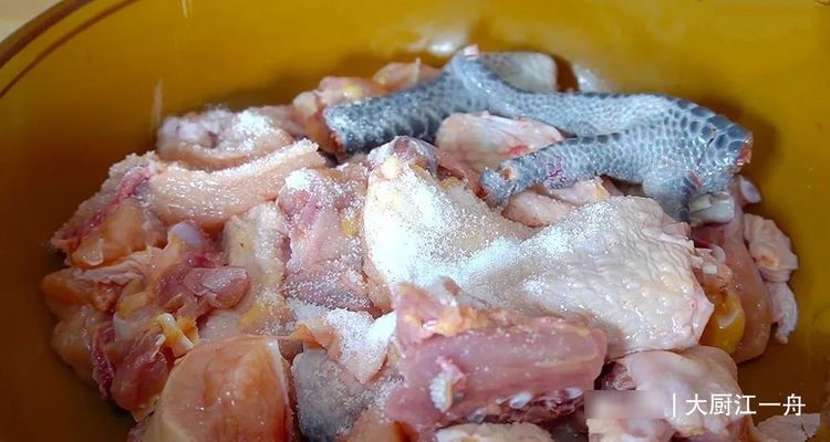 鸡肉不管怎么做，最忌放这2种调料，难怪鸡汤不好喝