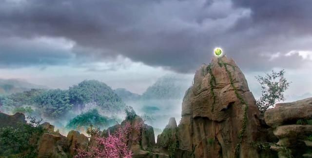 盘古见到孙悟空,为何吓得丢了斧子你看看孙悟空真身是啥