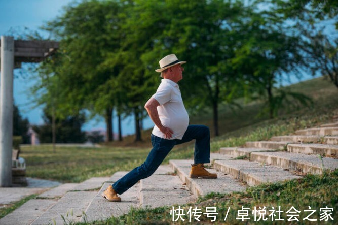 萃枫苷|老人 “日行万步”不可取？每天走多少步好？这个范围内会更健康