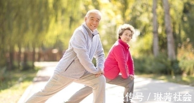 血管堵塞|高血脂''祸首''被揪出！烟酒仅排最后，若你常吃，血管堵塞更严重