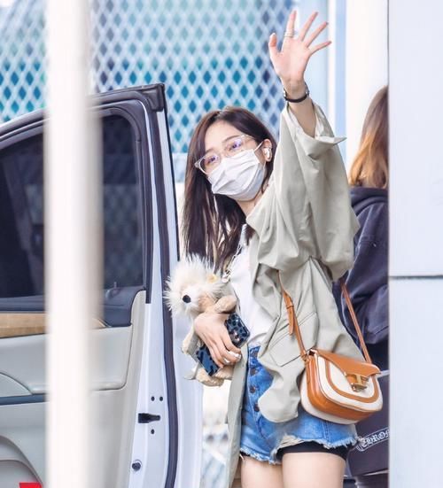  大腿|舒服好穿又有型的牛仔，短裤or中裤？