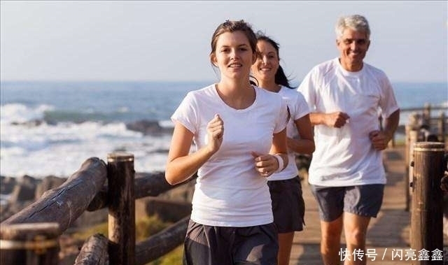 气血不好的人,多吃二红,少做二事,牢记三个字,气血越来越好!