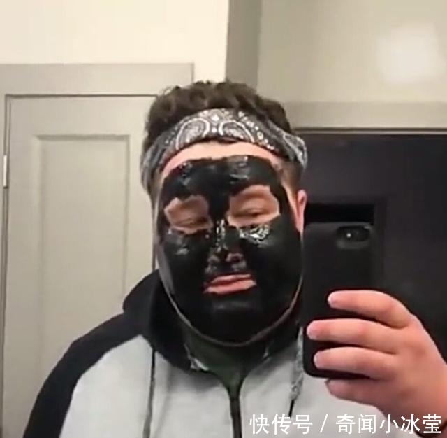 怀疑人生|男子错把黑头贴当面膜,整个过程“怀疑人生”的脸