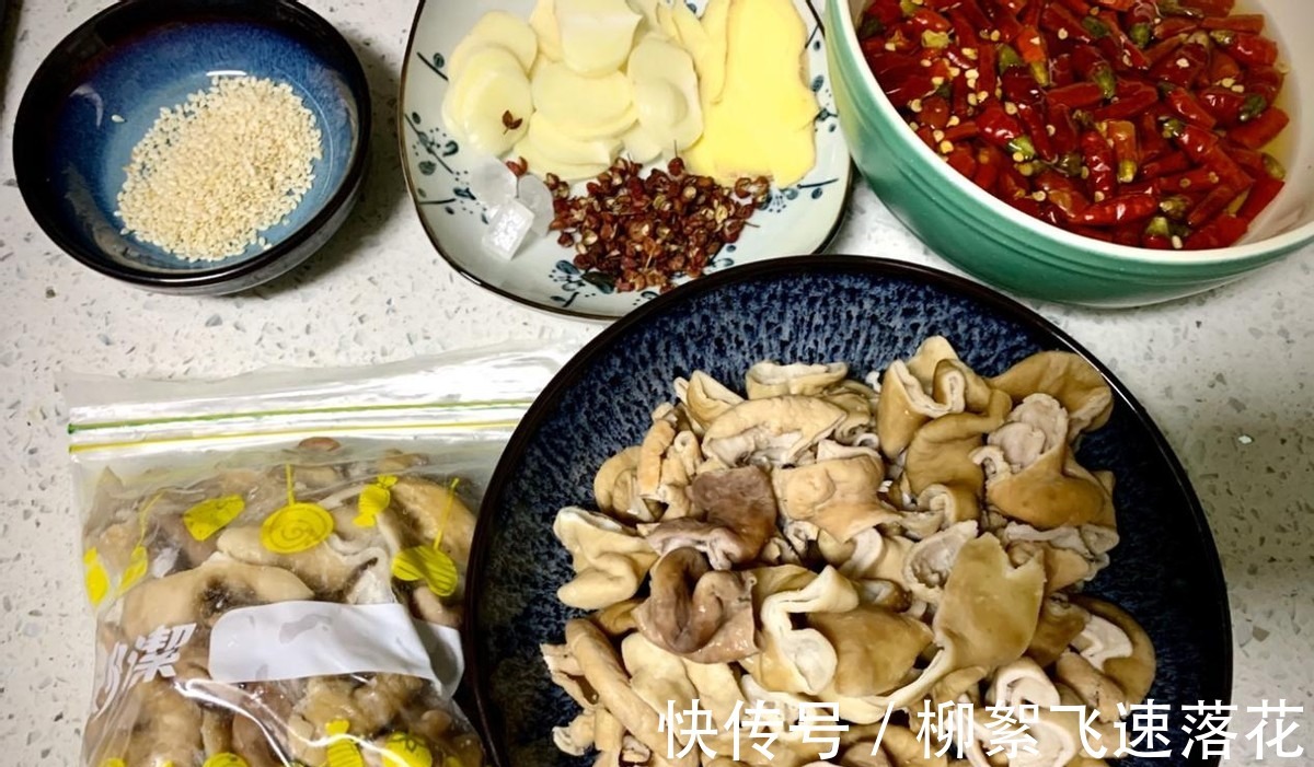 火爆肥肠经典川菜，香辣过瘾，好吃停不下来！