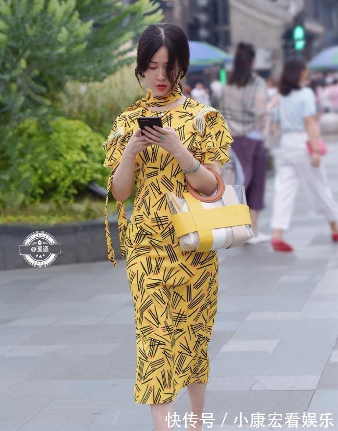 荷叶|潇洒自在的连衣裙穿搭更加随意自在,舒适透气修饰腿型,简约高级