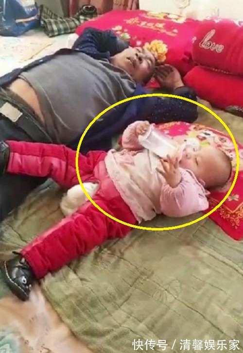 孙子|爷爷哄孙子睡觉,结果自己却睡着了,网友画面好有爱