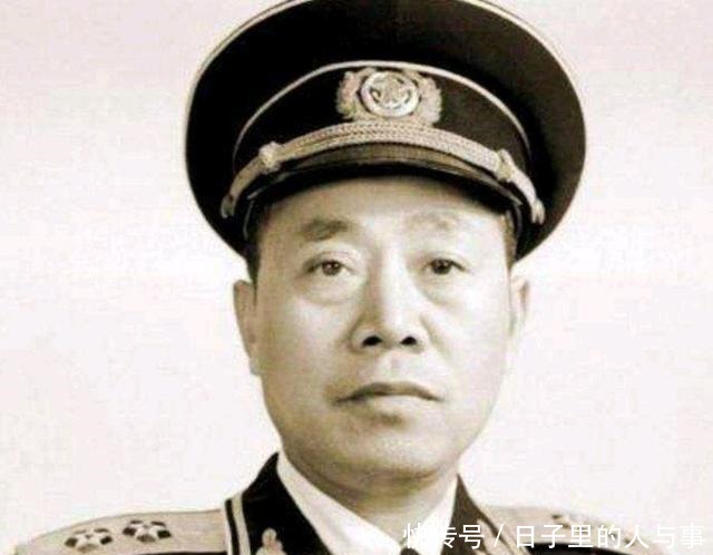 调任到|抗战胜利后，华中野战军拥有四个纵队，当时司令员分别是谁