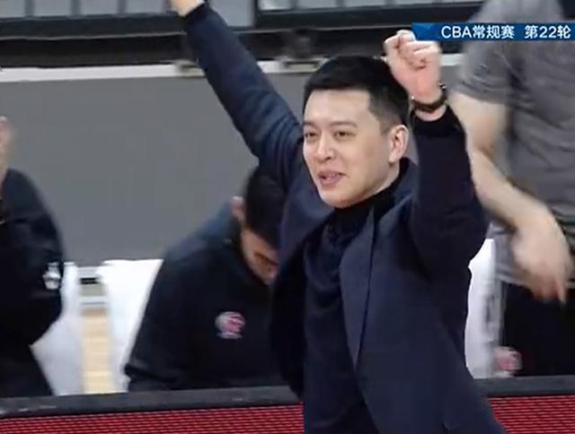 杜锋|辽粤三人被驱逐!杨鸣透露韩德君鼻骨骨折,杜锋解释为何发生冲突