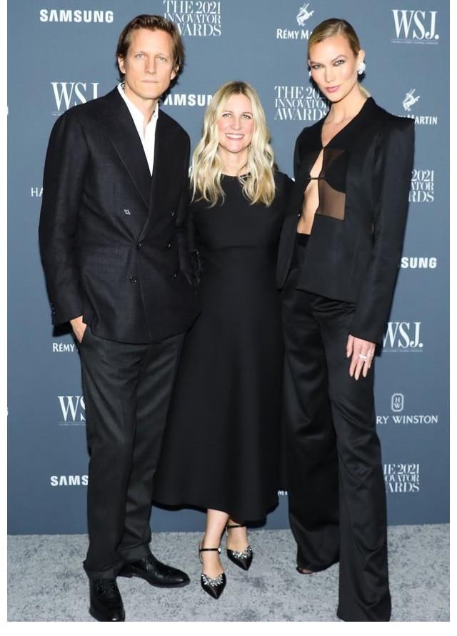 卡莉·克勞斯(Karlie Kloss)出席WSJ.雜志舉行的2021年創(chuàng)新者獎