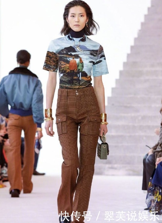 大表姐|刘雯时装周两场不同走秀,从头到脚美得霸气高端,这气质让人服气