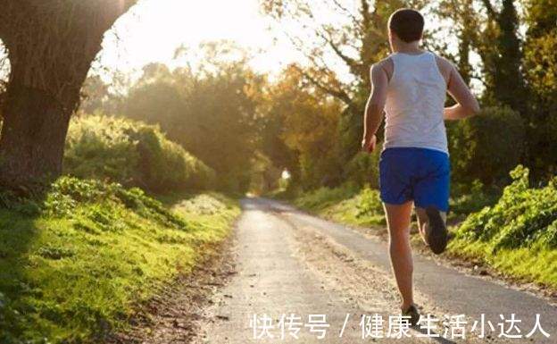 慢跑|三种食物吃太多，血脂会超标，身体出现6个表现，抓紧降脂吧