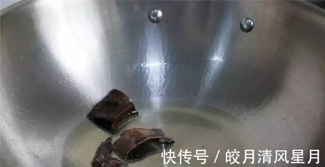 肘子|懒人肘子做法,做出来香味十足,再配一碗热干饭,那味道好啊!