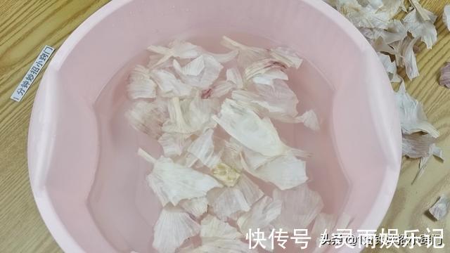 食用盐|大蒜皮是个宝,扔掉就是浪费钱,这些用途太厉害,真是涨知识