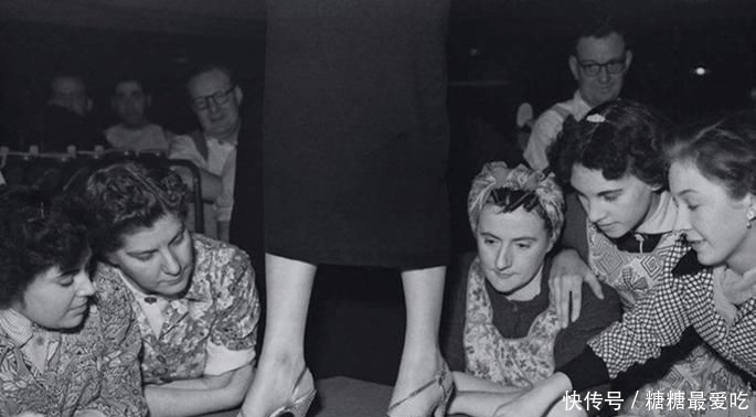 红色高跟鞋|高跟鞋很多女人喜欢穿,但是你知道漂亮的代价是什么吗?