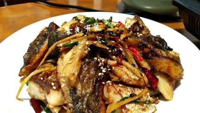  姐夫|姐姐姐夫来吃饭，一百多元做出6菜1火锅，实惠美味，下饭又下酒