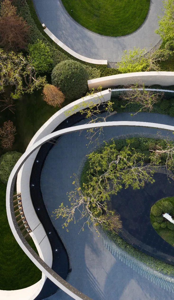  半围合|星环浮动，雁归云境