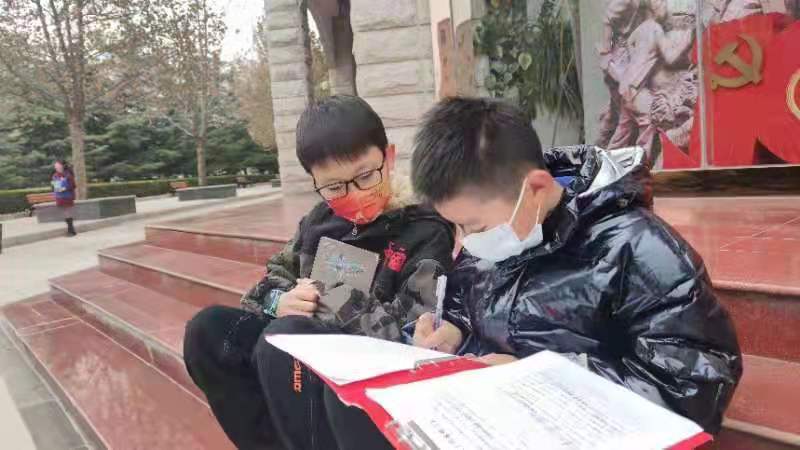 推介!【阅读经典推介】点滴积累必将汇聚成海尽显小记者的魅力风采!