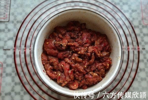 牛肉这么做,比酱牛肉好吃,比水煮牛肉还香,儿子天天嚷着要吃