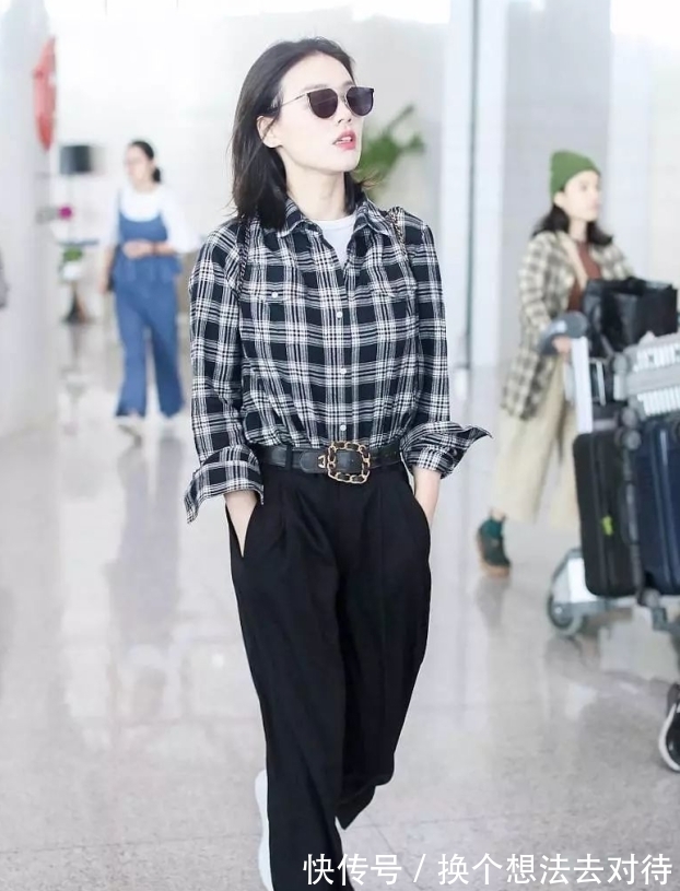 伊心美妆 微胖的女生穿裤子,建议多穿2种款式,显瘦又百搭,还提升气质