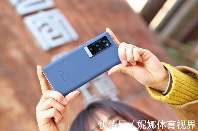 小米11|比三星机皇便宜一半，4款国产超级旗舰手机，哪一款入手不吃亏？