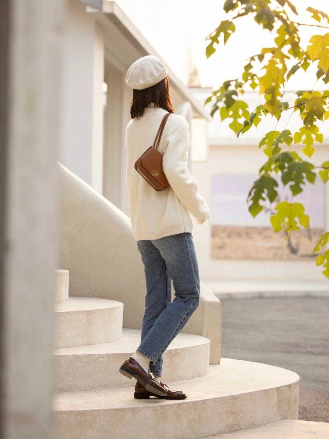 紧身裤 今年裤子流行“穿松不穿紧”,专治腿粗腿不直,这几款洋气又百搭