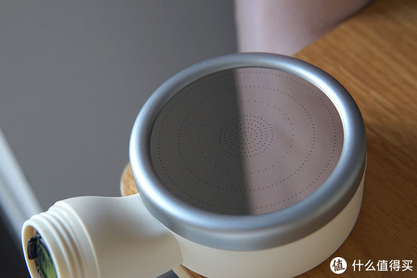 出水孔|智能家居 篇二十九:给家庭沐浴来点新花样,上手moido二代小活泉净水养肤花洒