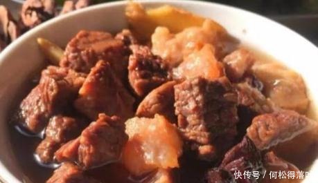 过年炖牛肉，炖很久都不烂大厨多加2味调料，肉质软烂不塞牙