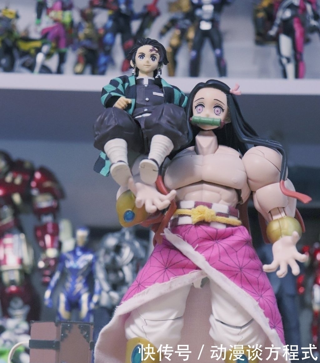 鳄鱼|瞬间失恋的祢豆子手办，一拳一个无惨，炭治郎：把村花妹妹还给我