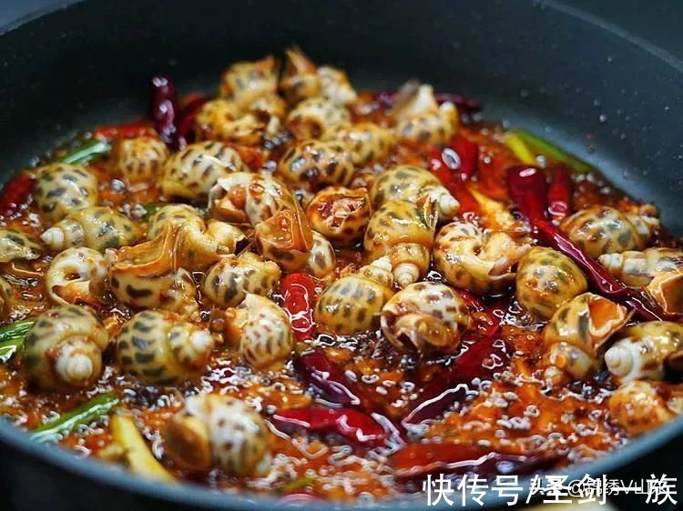 天冷了多吃点热乎的菜,分享12道适合冬天吃的菜,暖身又暖胃