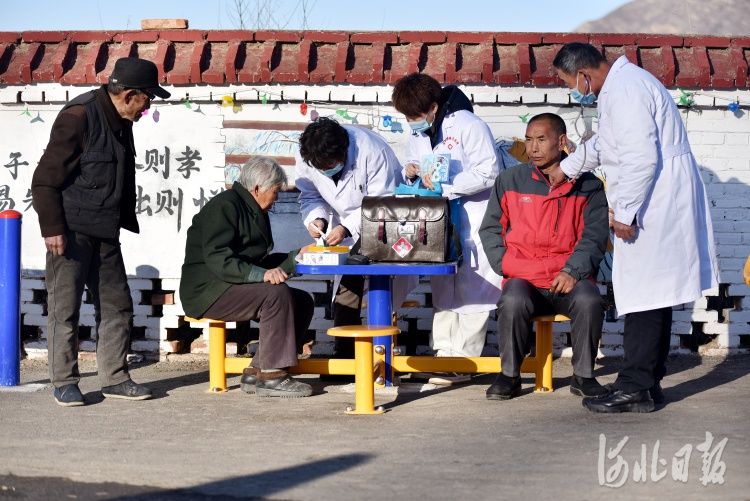 家庭医生|河北宣化：下乡送医