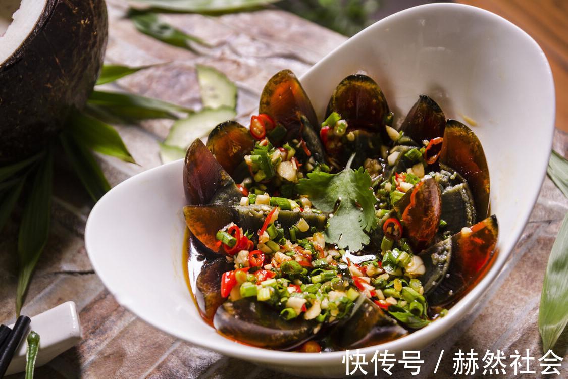凉拌皮蛋|做凉拌皮蛋，3味料是关键，学会正确做法，皮蛋好吃入味还不腥