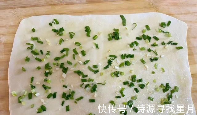 用这个方法做千层油饼太香了，层次分明，外酥里软，一口气吃2张！