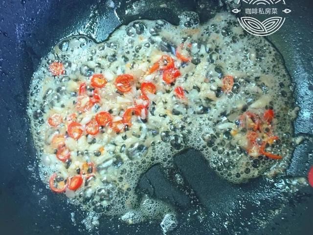 金黄嫩滑的焖煎豆腐,味蕾蠢蠢欲动了