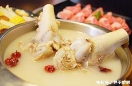 骨头|不管炖什么骨头汤，万万不可直接加水炖，牢记这2步，汤更香更浓