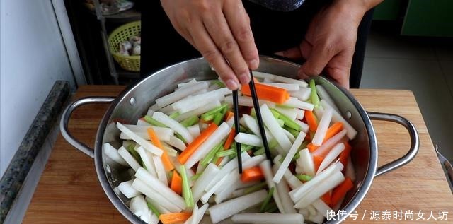 泡椒|饭店的泡椒萝卜条为什么那么好吃,原来诀窍这么简单,看一遍就会