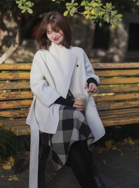 博主|冬天不穿“格纹裙”就out了!看潮人这样搭,回头率超高