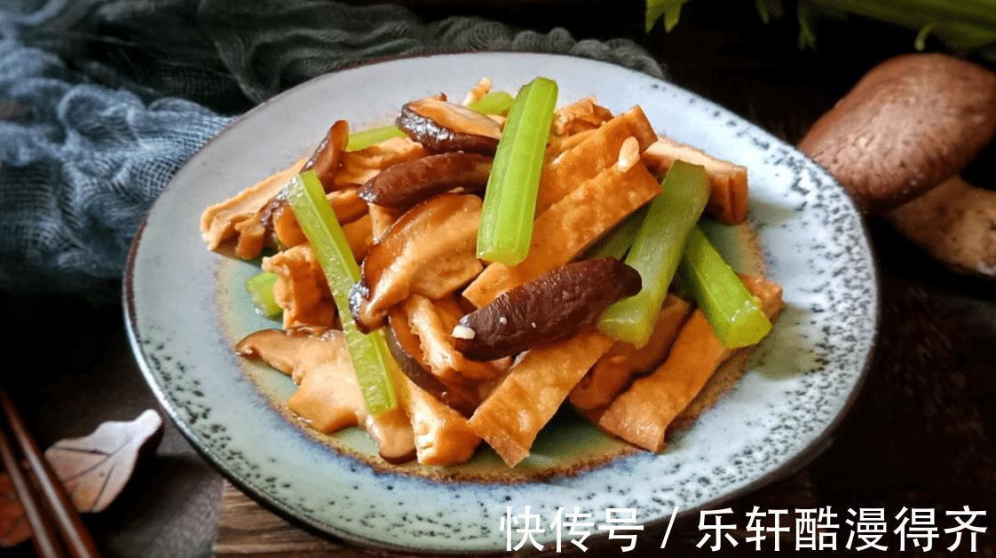 香菇|秋天进补，多给孩子吃这盘菜，营养互补，美味下饭，比吃猪肉更香