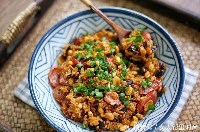 母子二人的晚餐,走红朋友圈,饭菜一锅出,收到多数好评