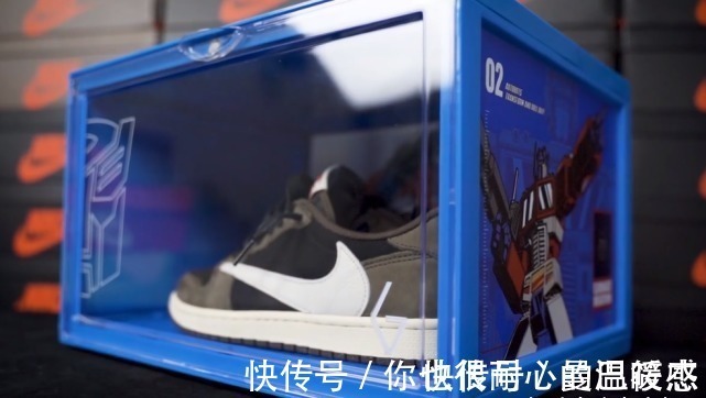 二级市场 2000块钱买一个鞋盒!越来越看不懂这届年轻人了!