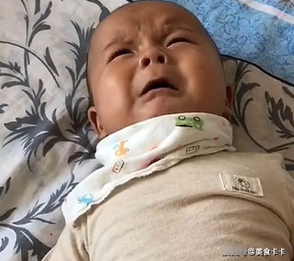 宝宝|宝宝睡醒后没看到妈妈,边哭边喊“妈妈”,声音听起来让人揪心