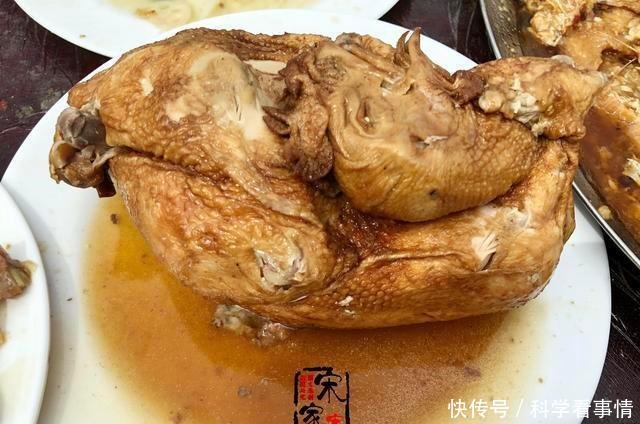 农村330元一桌的宴席,鸡鸭鱼肉都有,利润在哪