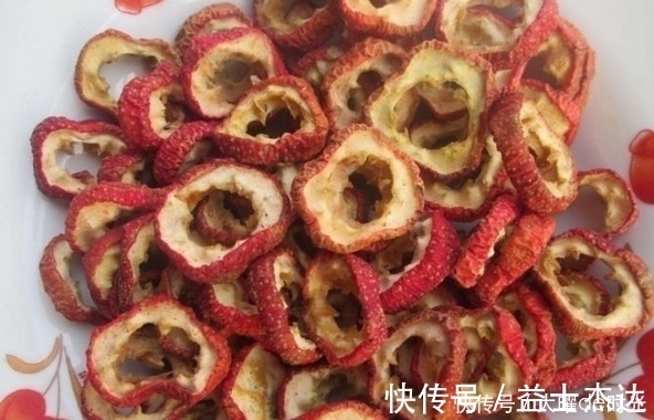 山楂|山楂和此物一起泡，睡前一杯，失眠好了，不便秘了，皮肤更细腻！